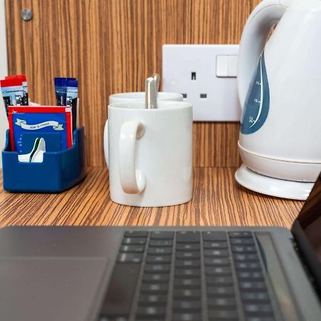 Ibis Budget London Bromley Town Centre Ngoại thất bức ảnh